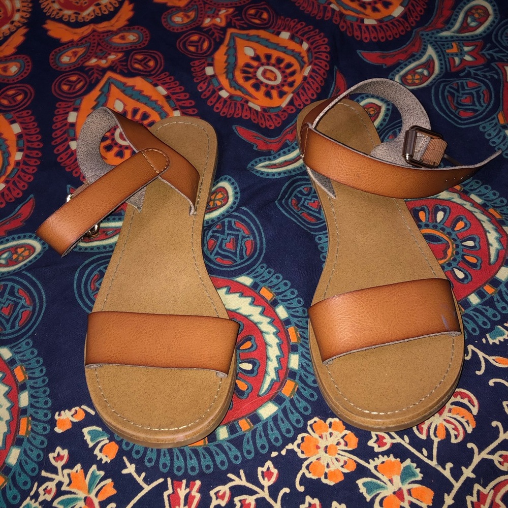 Brown Faux Leather Sandels